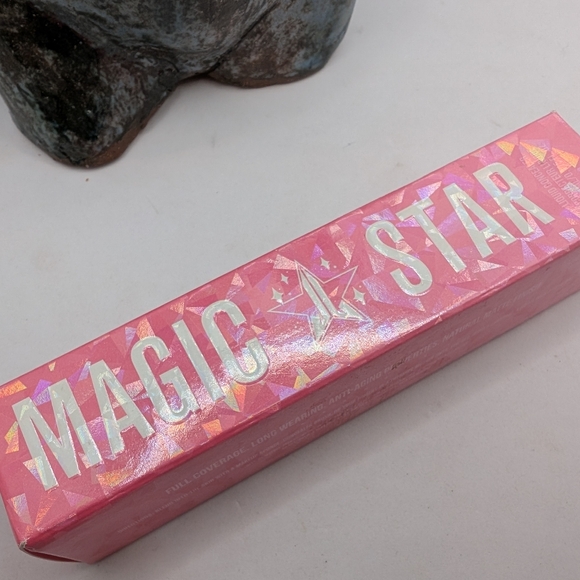 Magic Star Concealer - Picture 2 of 6